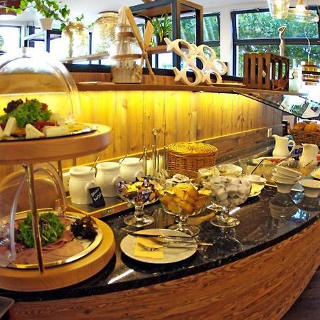 Altes Ruderhaus Hotel Worms Bagian luar foto